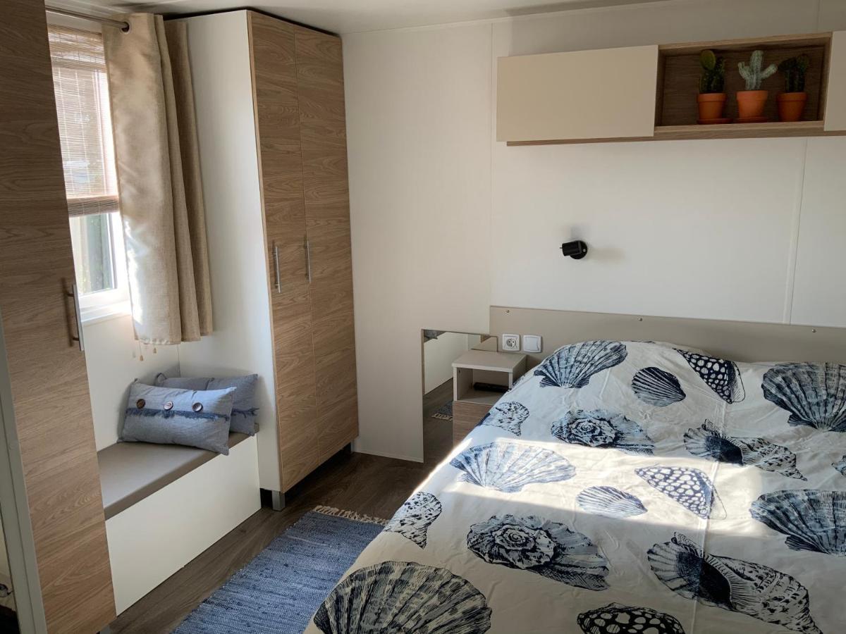 Chalet In Renesse Eksteriør billede